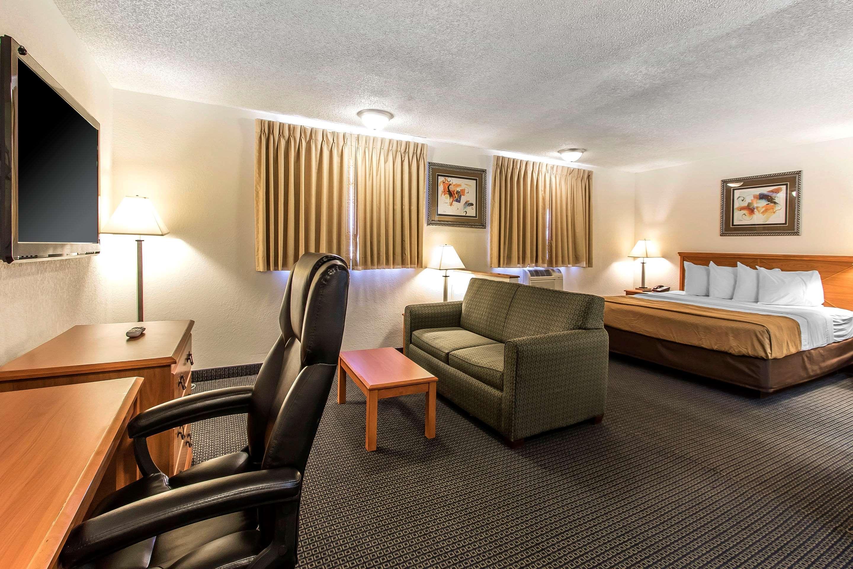 Econo Lodge Inn&Suites Clinton Exterior foto