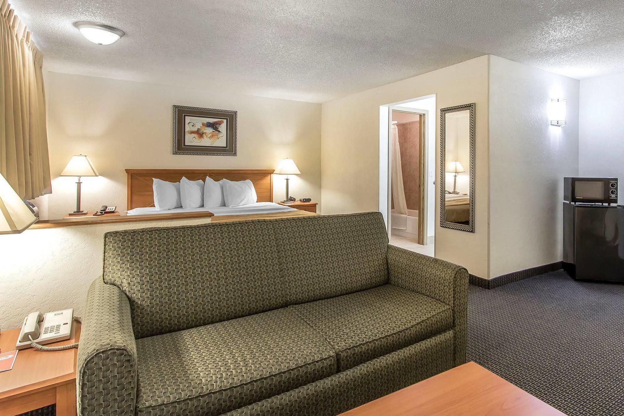 Econo Lodge Inn&Suites Clinton Exterior foto